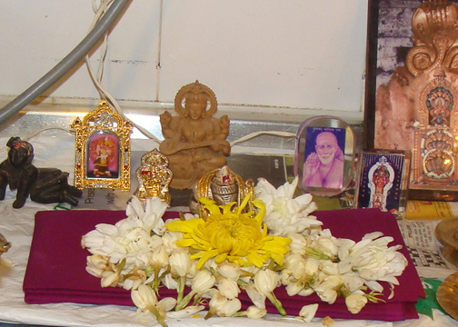 size of idols in pooja room